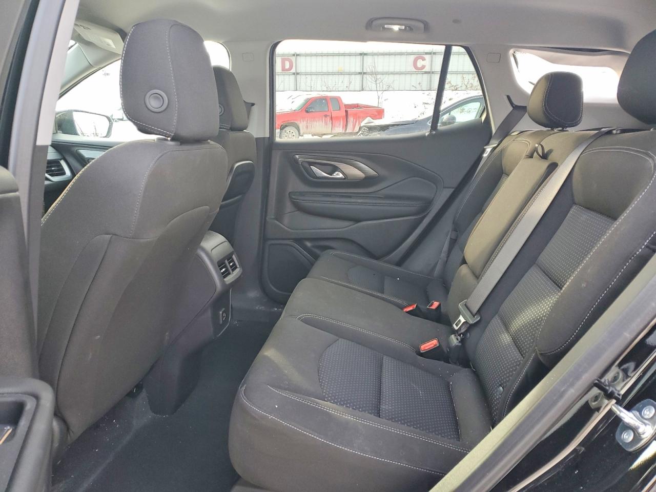 2024 GMC TERRAIN SLE photo 21