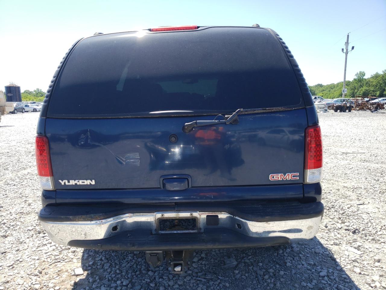 2003 GMC YUKON photo 6