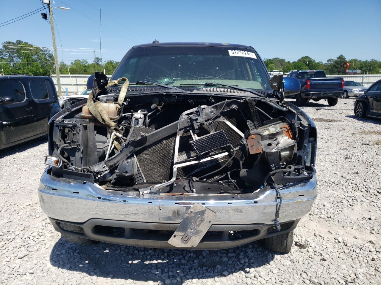 2003 GMC YUKON photo 5