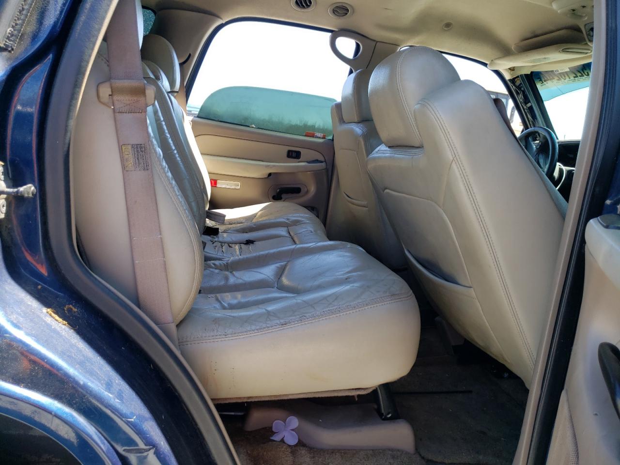 2003 GMC YUKON photo 11