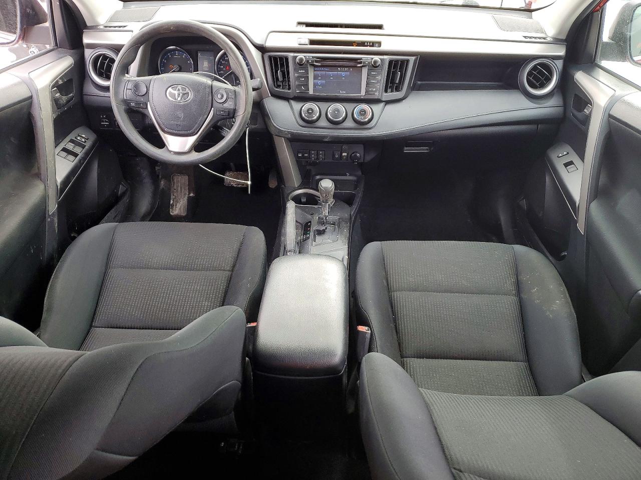 2017 TOYOTA RAV4 LE photo 22