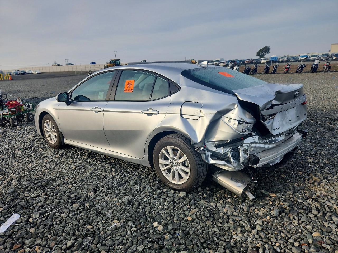 2025 TOYOTA CAMRY photo 2