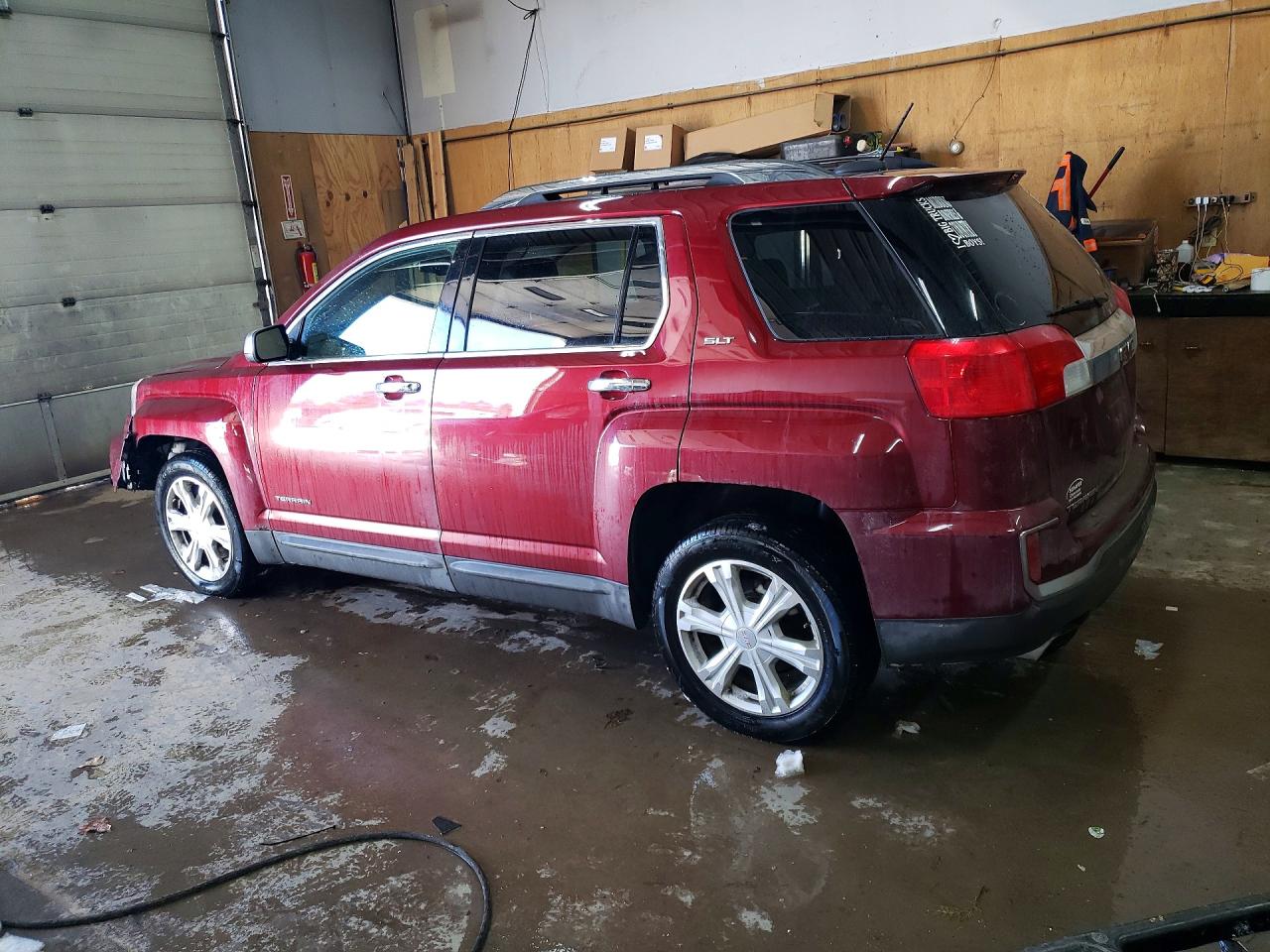 2017 GMC TERRAIN SLT photo 3