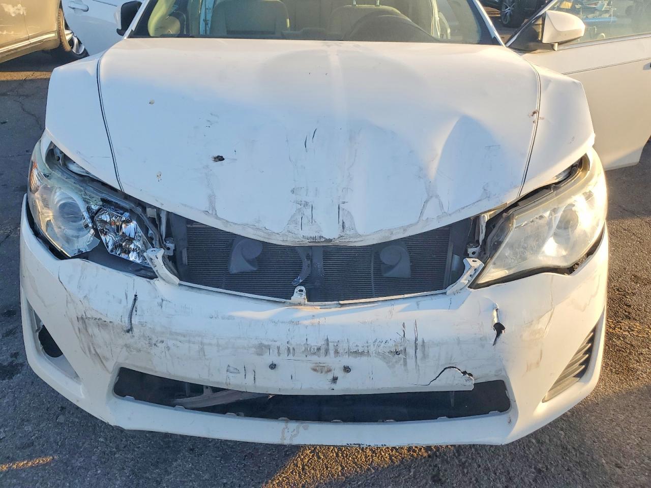 2012 TOYOTA CAMRY LE photo 21
