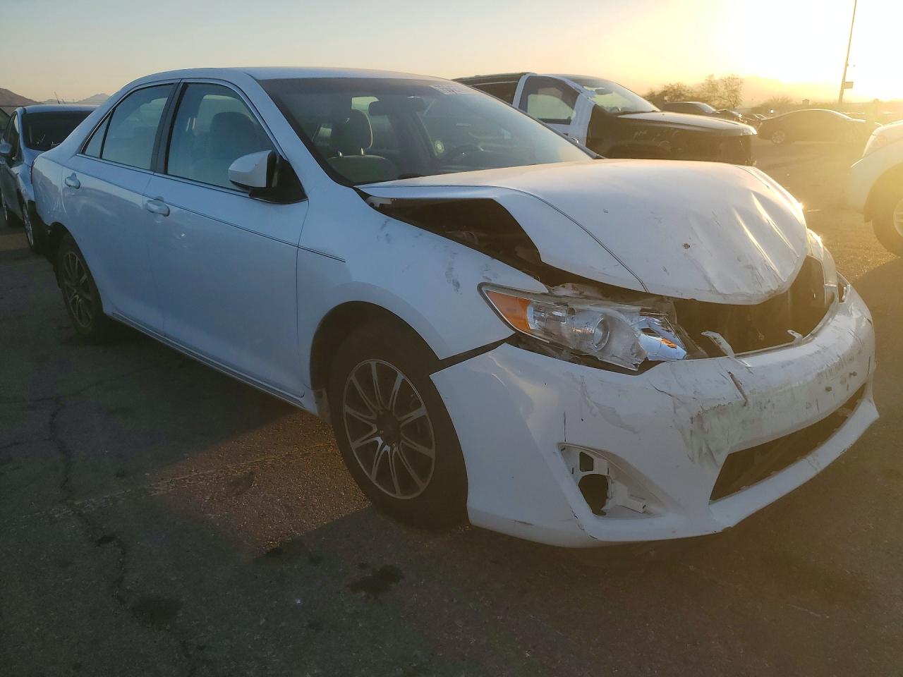 2012 TOYOTA CAMRY LE photo 7