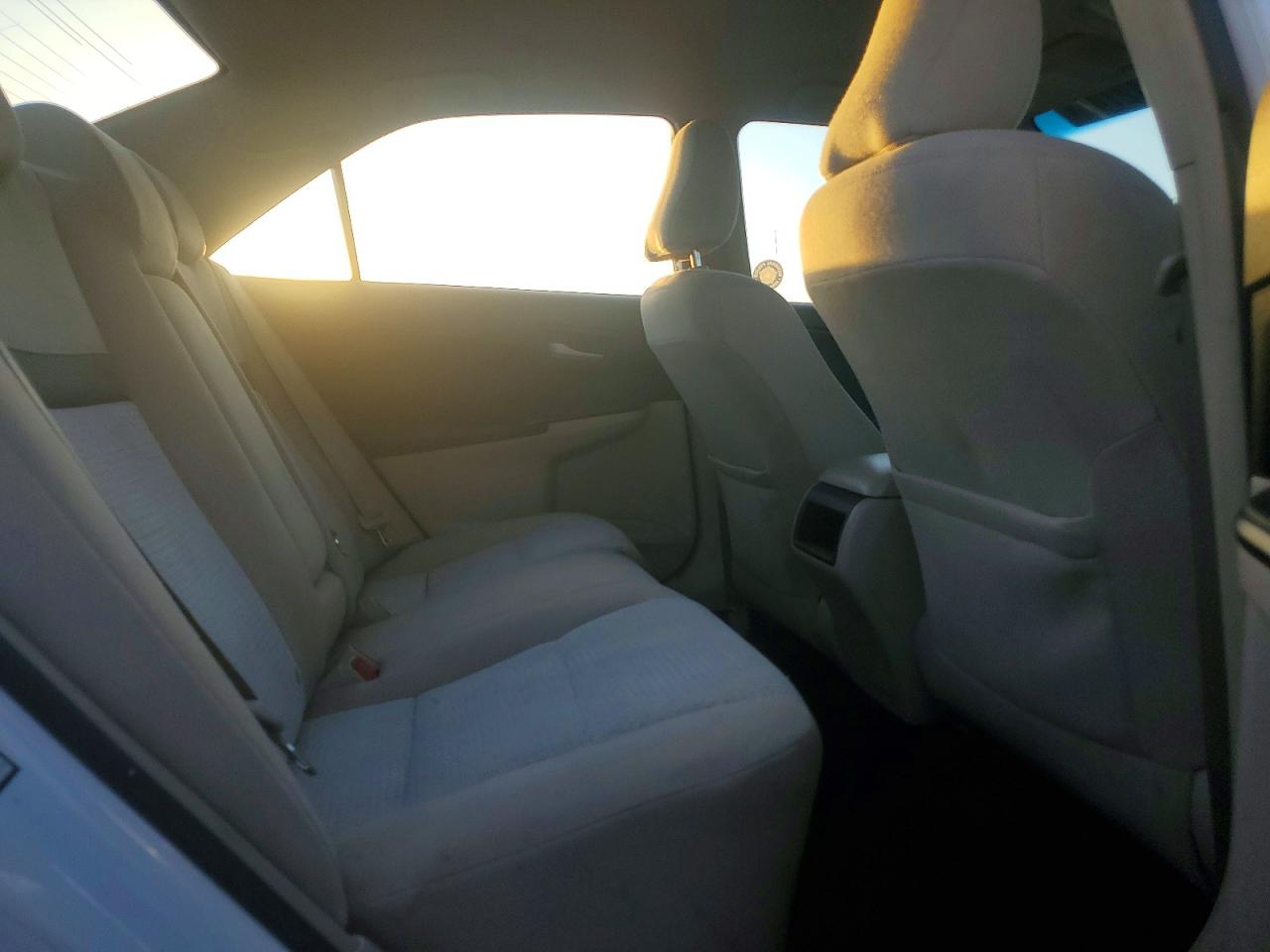 2012 TOYOTA CAMRY LE photo 19
