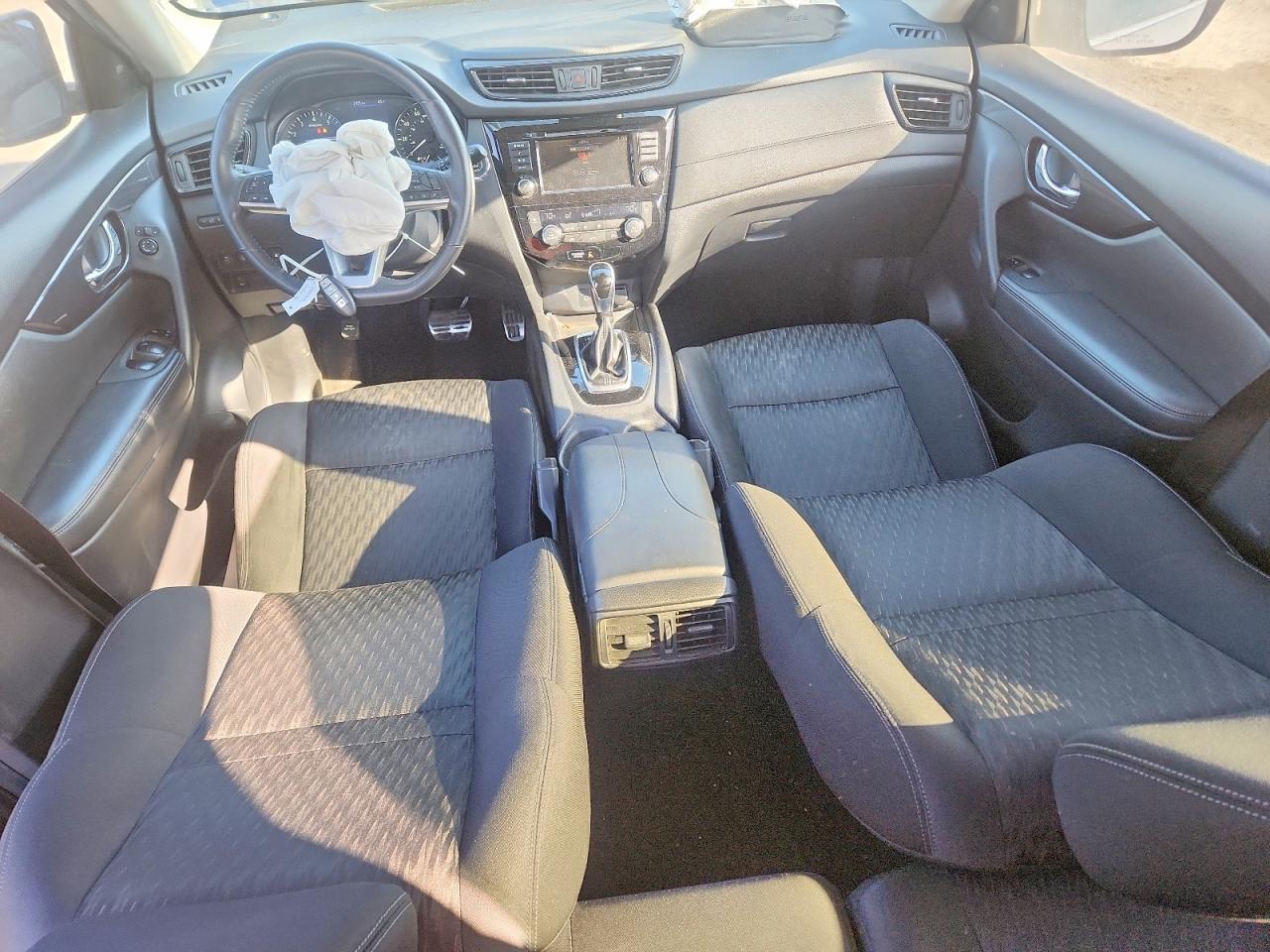2019 NISSAN ROGUE S photo 22