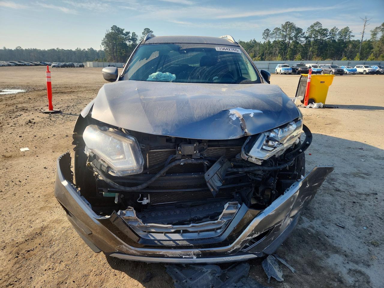 2019 NISSAN ROGUE S photo 13