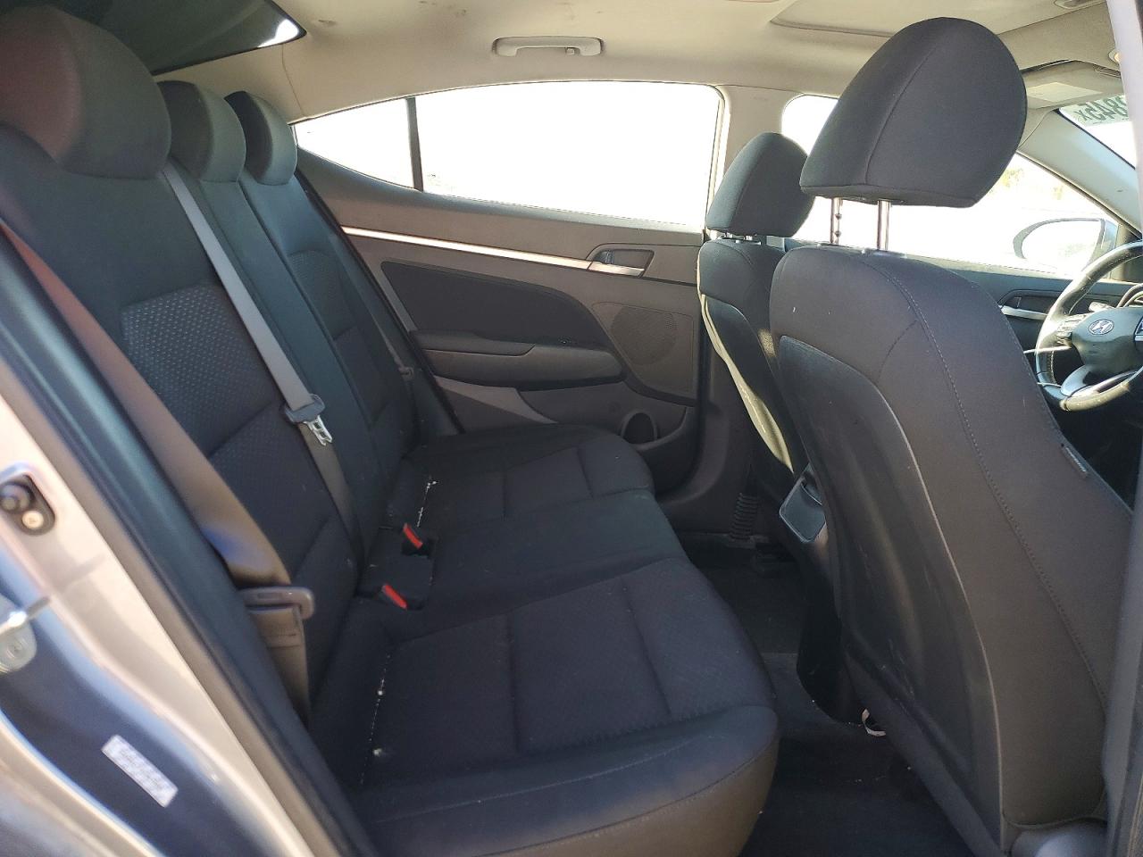 2019 HYUNDAI ELANTRA SEL photo 10