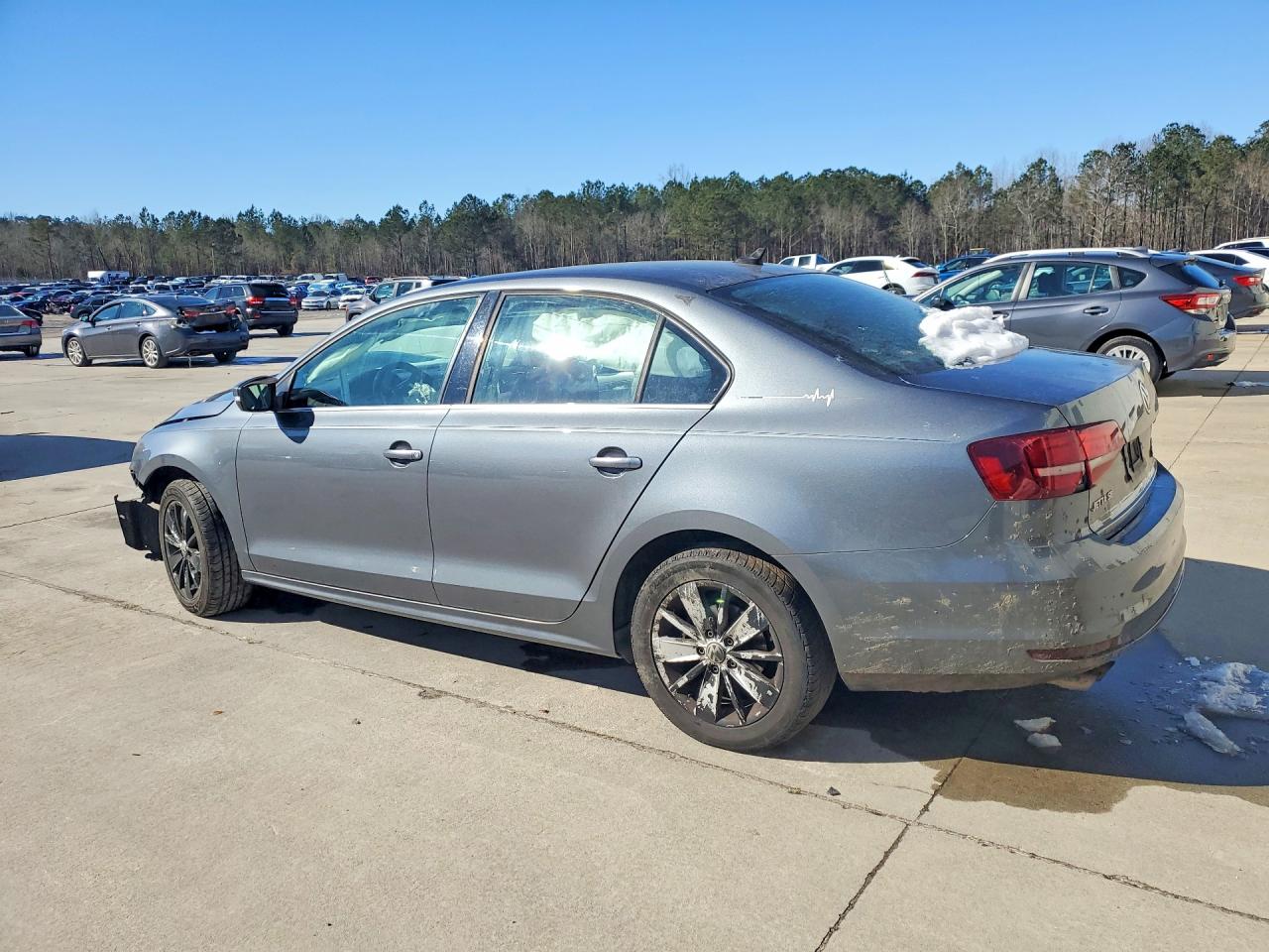 2016 VOLKSWAGEN JETTA SE photo 2