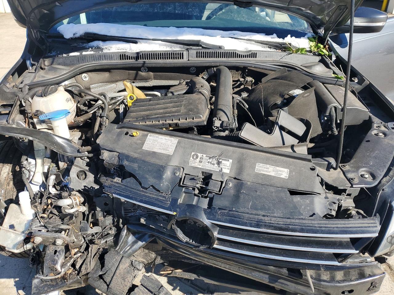 2016 VOLKSWAGEN JETTA SE photo 11