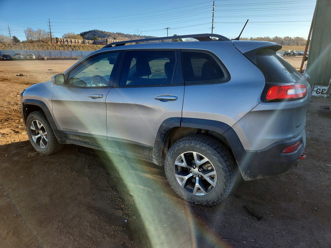 2014 JEEP CHEROKEE TRAILHAWK photo 2