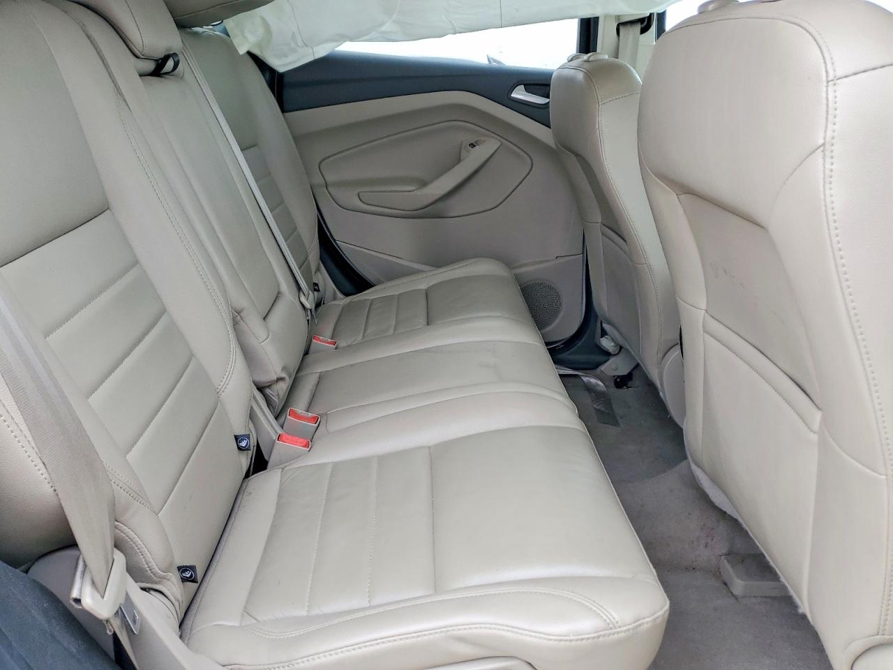2016 FORD ESCAPE SE photo 10