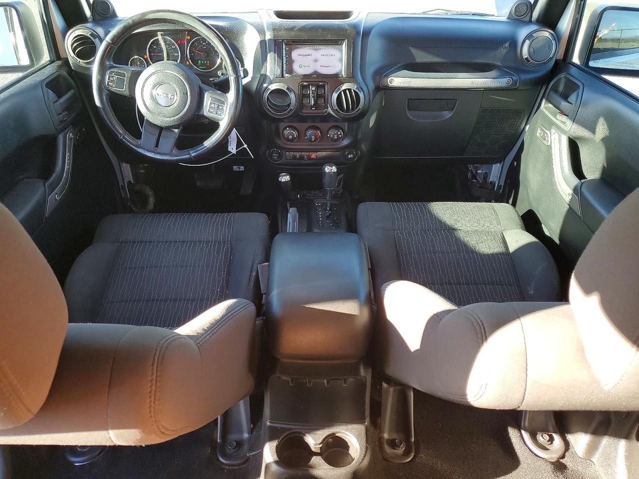 2011 JEEP WRANGLER UNLIMITED SPORT photo 8