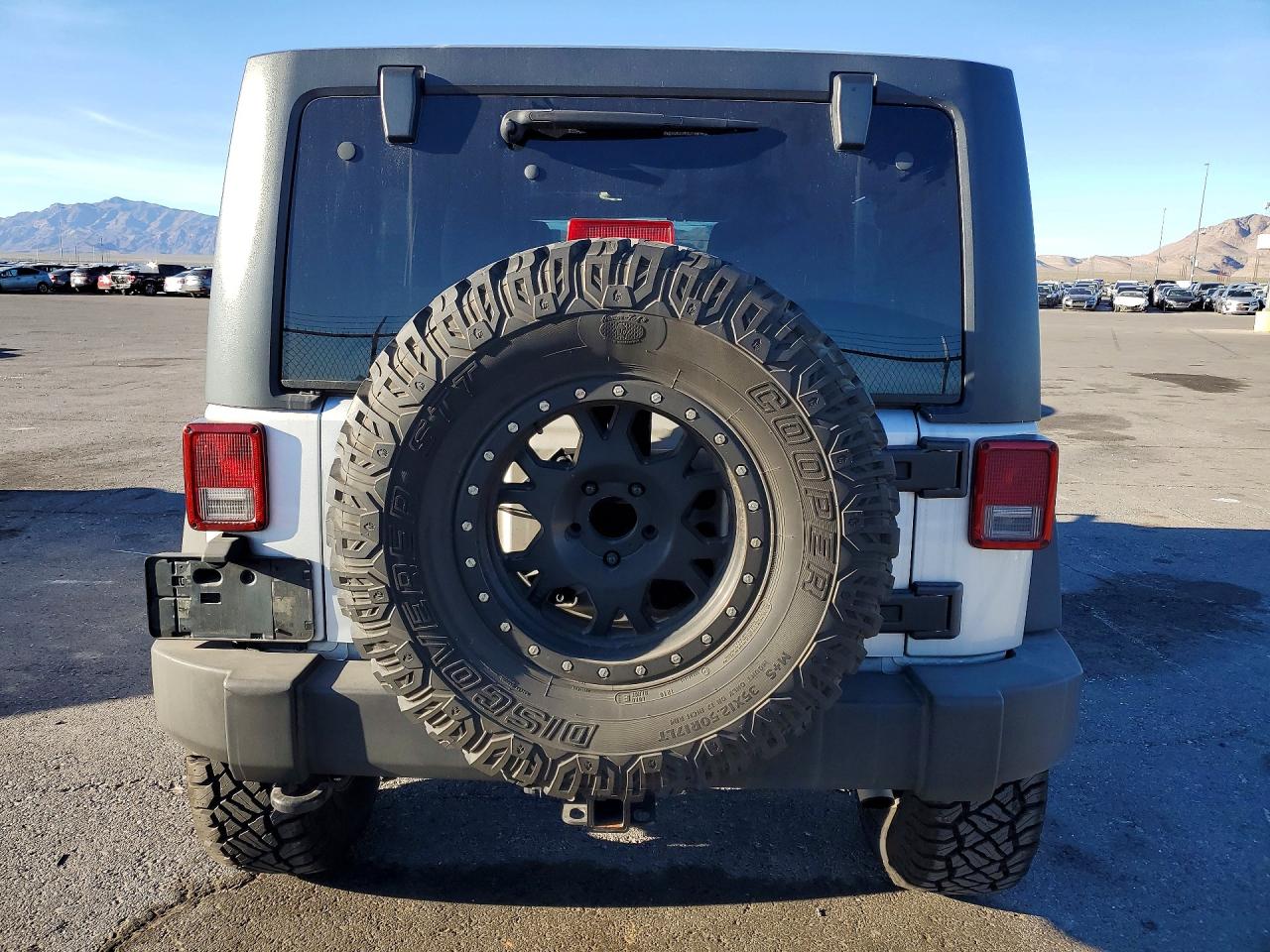 2011 JEEP WRANGLER UNLIMITED SPORT photo 6