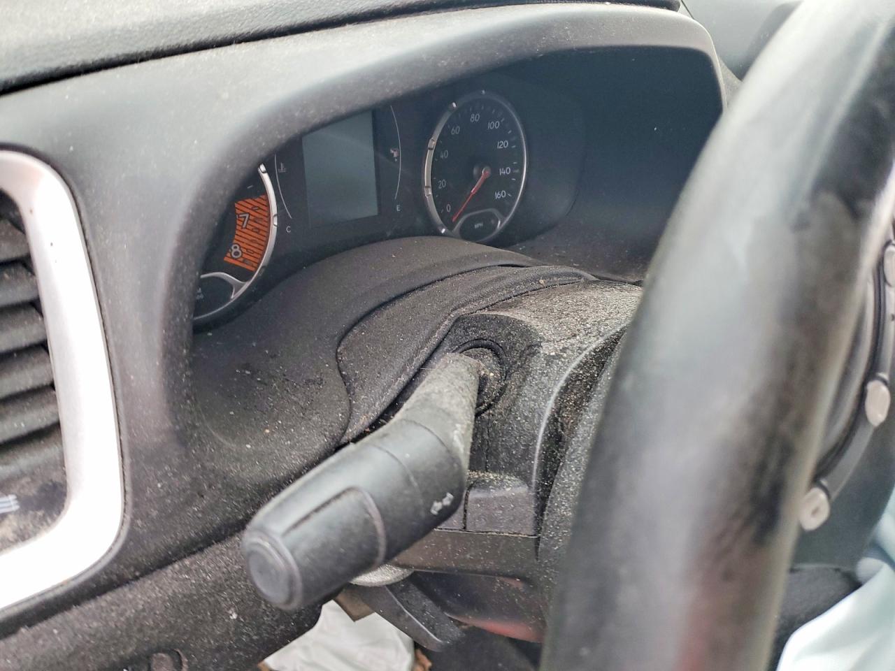 2019 JEEP RENEGADE LATITUDE photo 17