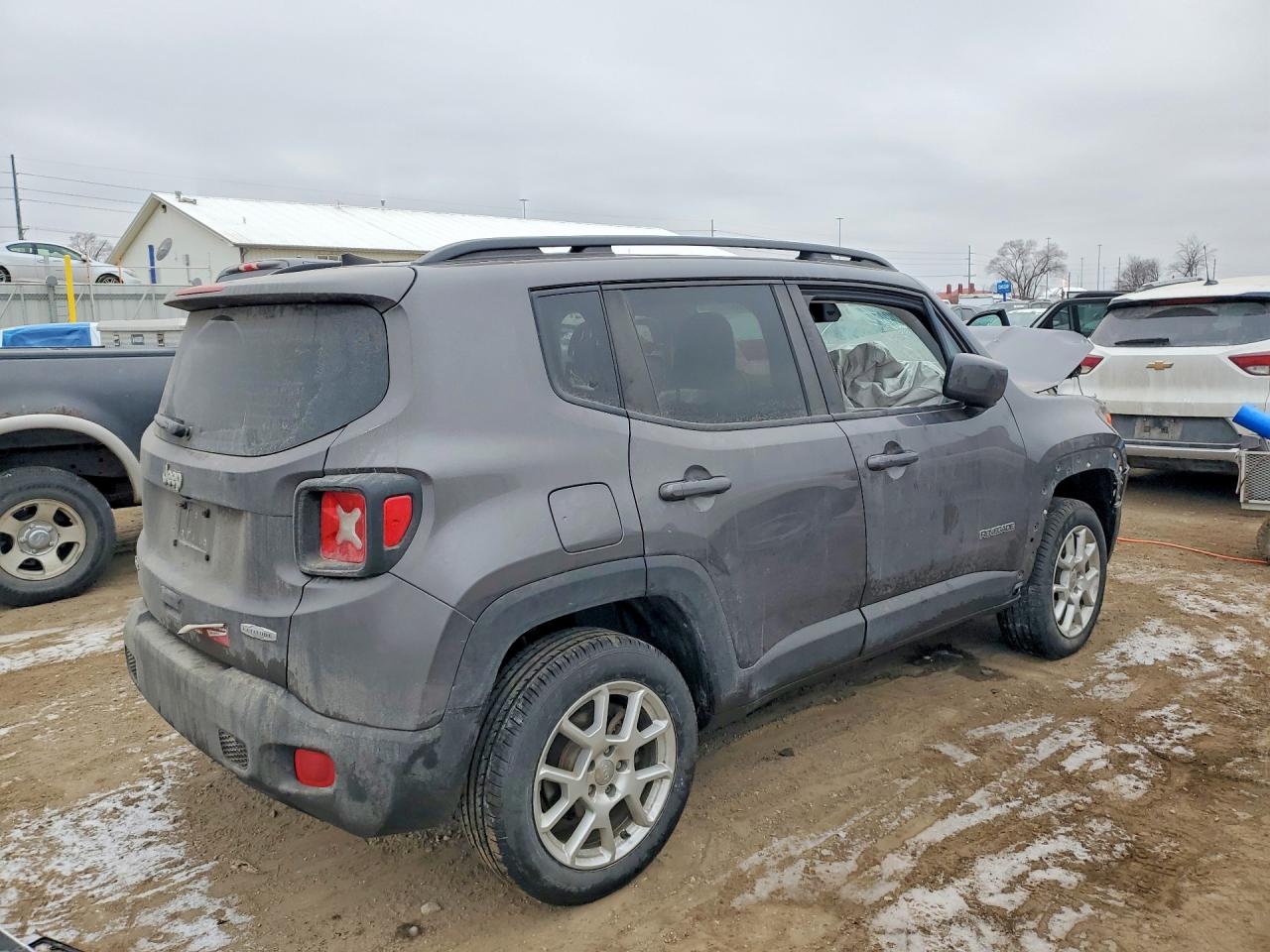 2019 JEEP RENEGADE LATITUDE photo 5
