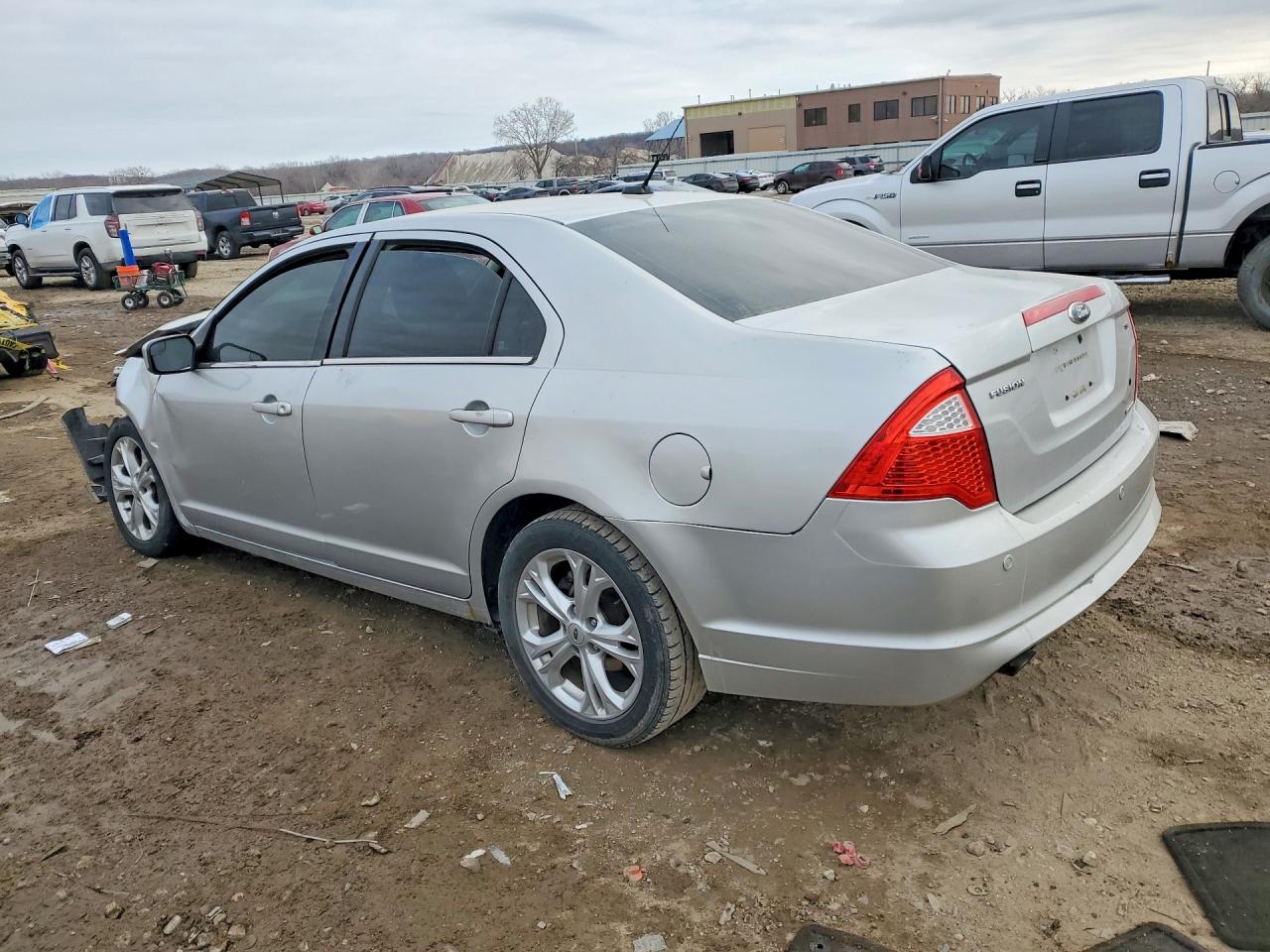 2012 FORD FUSION SE photo 2