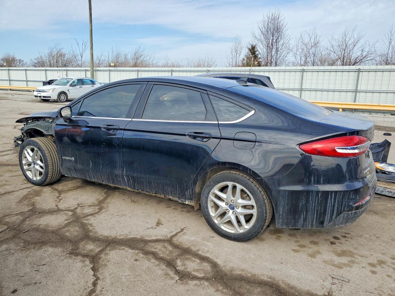 2019 FORD FUSION SE photo 2