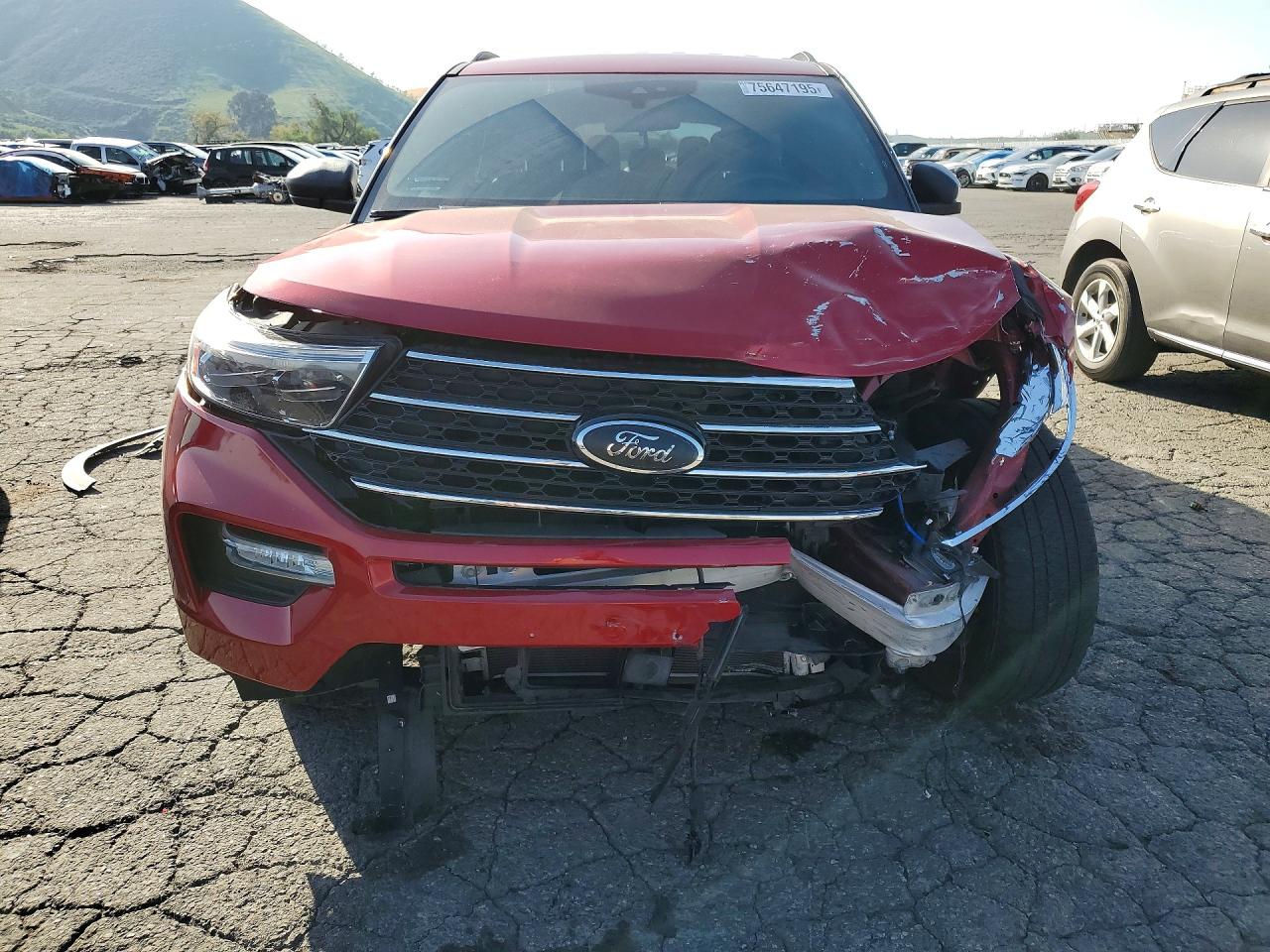 2020 FORD EXPLORER XLT photo 13