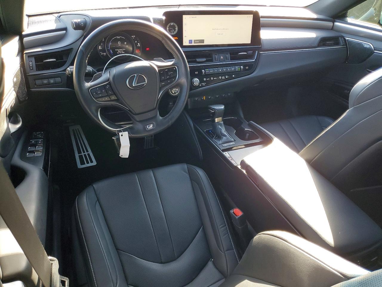 2023 LEXUS ES 300H F SPORT HANDLING photo 8