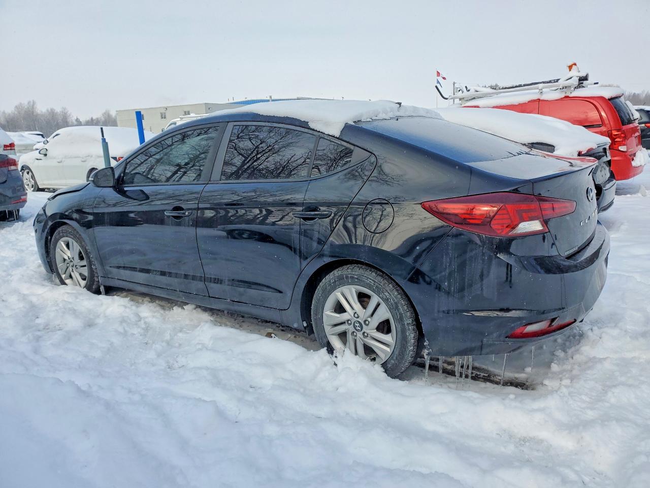 2019 HYUNDAI ELANTRA photo 2