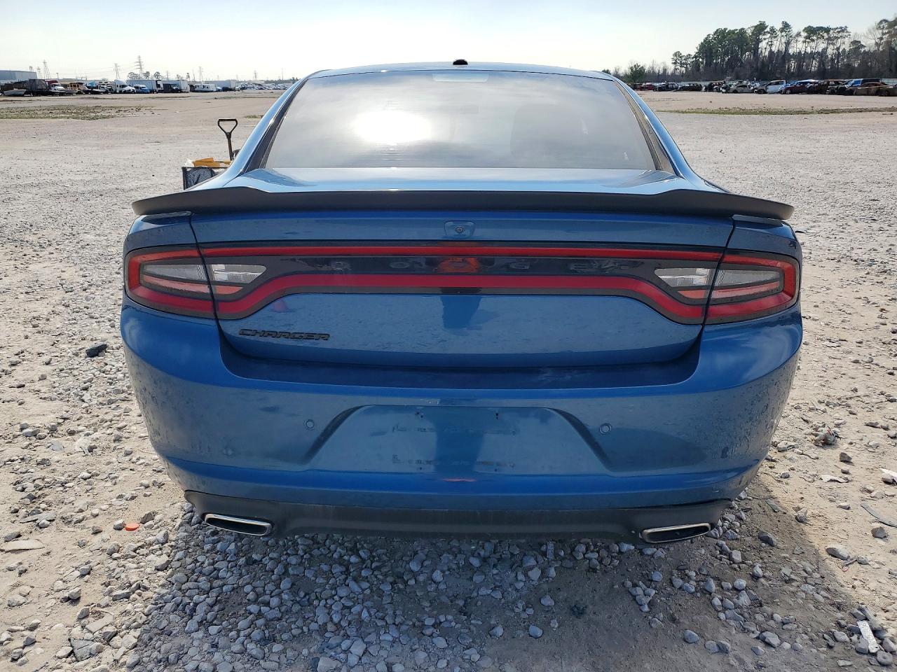 2020 DODGE CHARGER SXT photo 16