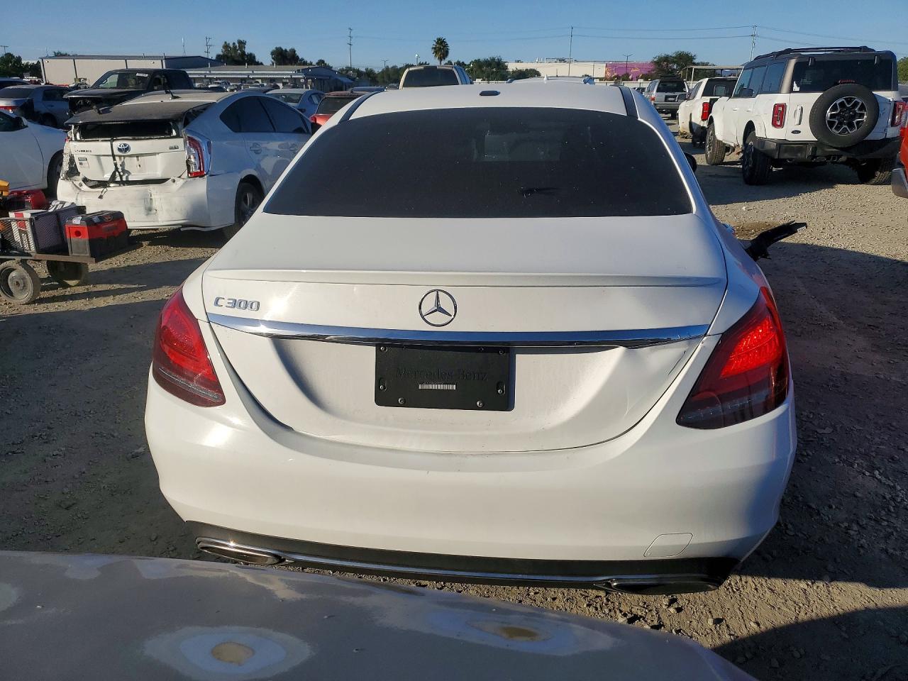 2019 MERCEDES-BENZ C 300 photo 11