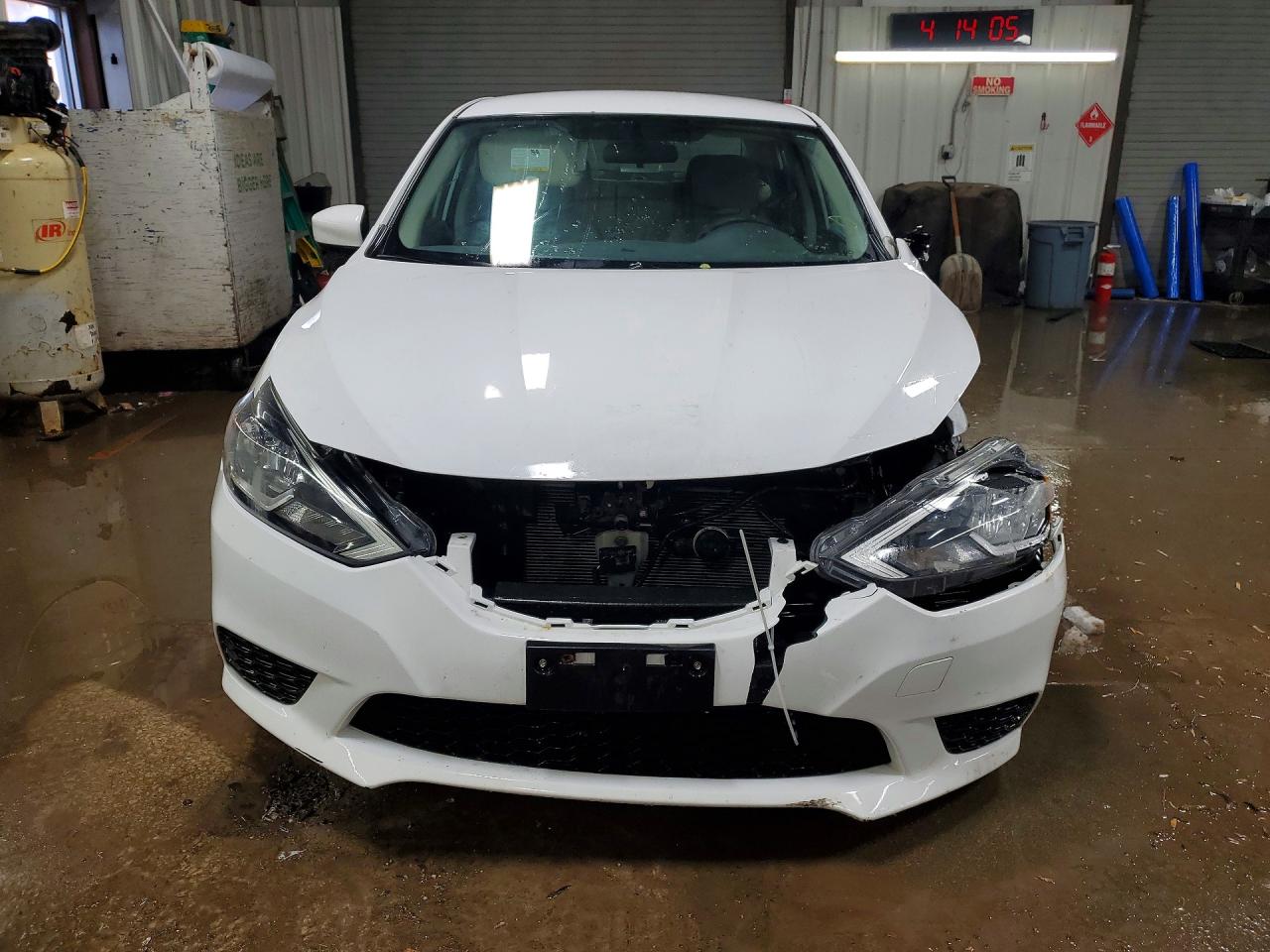 2016 NISSAN SENTRA S photo 13