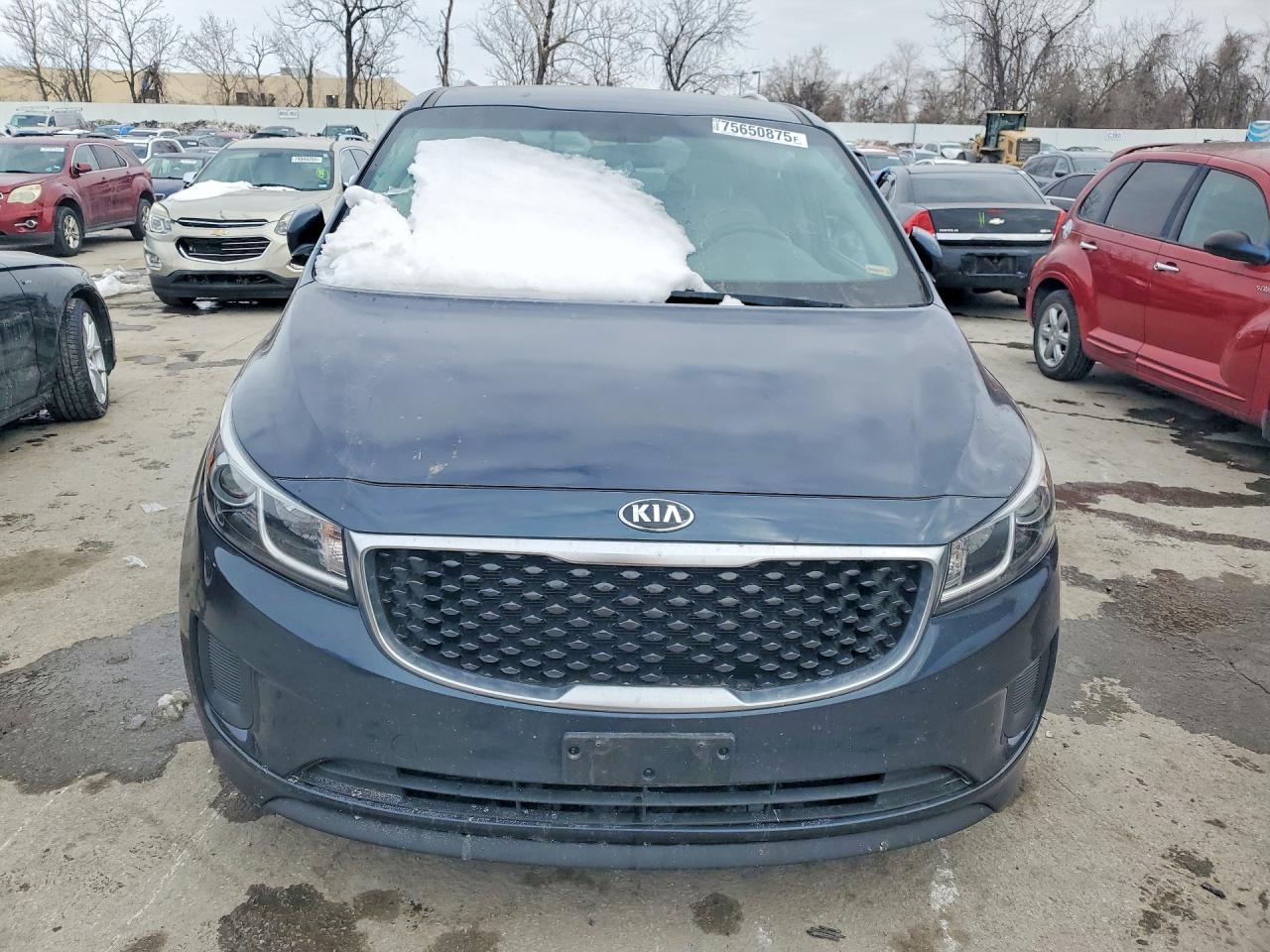 2016 KIA SEDONA LX photo 5