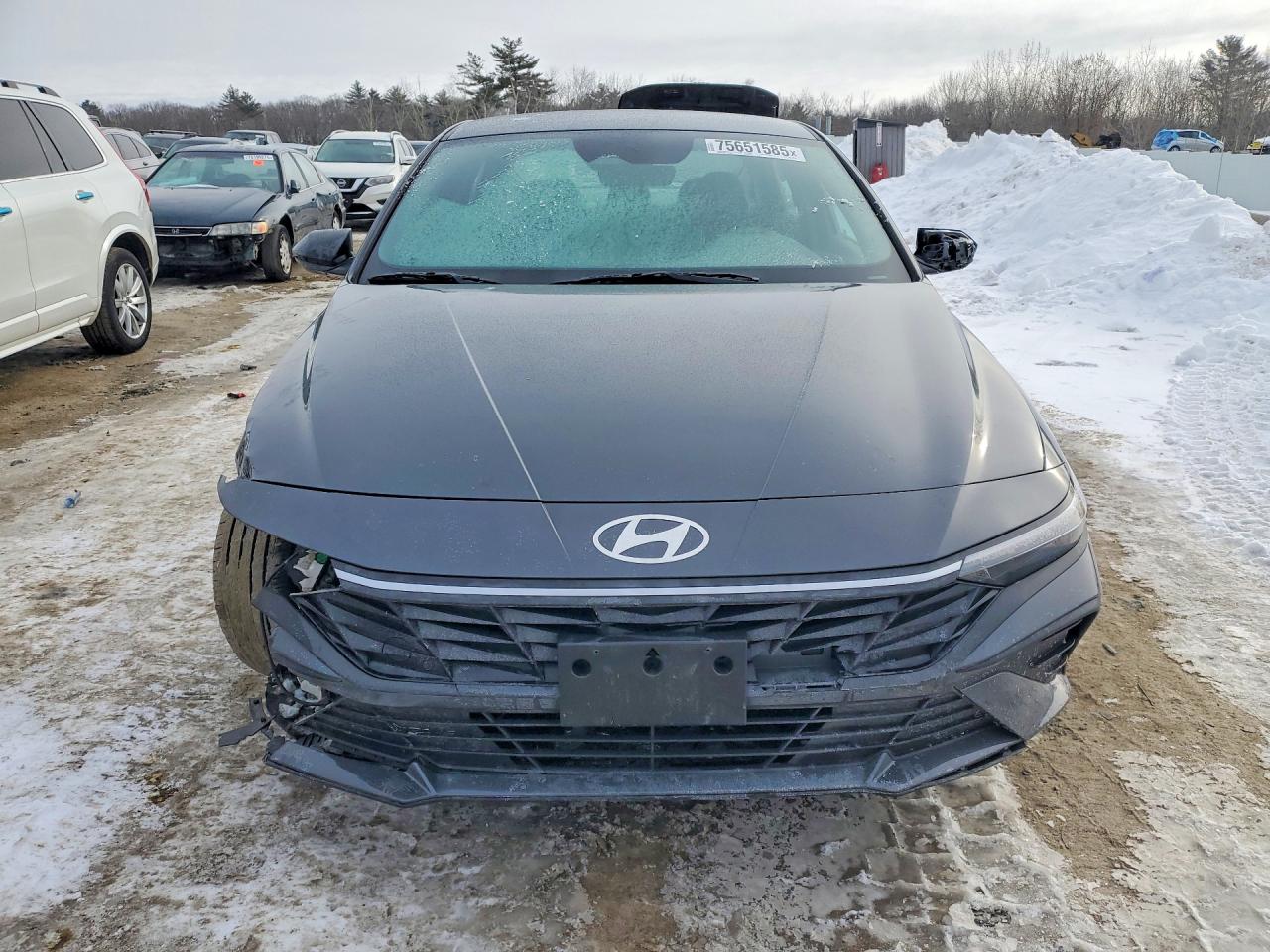 2025 HYUNDAI ELANTRA SEL SPORT photo 9