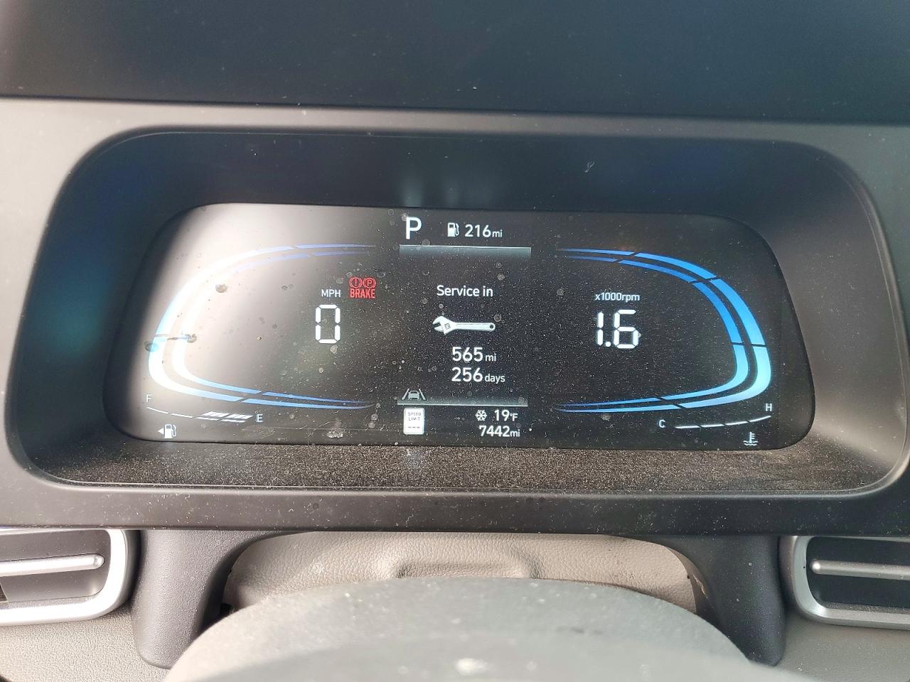 2025 HYUNDAI ELANTRA SEL SPORT photo 17
