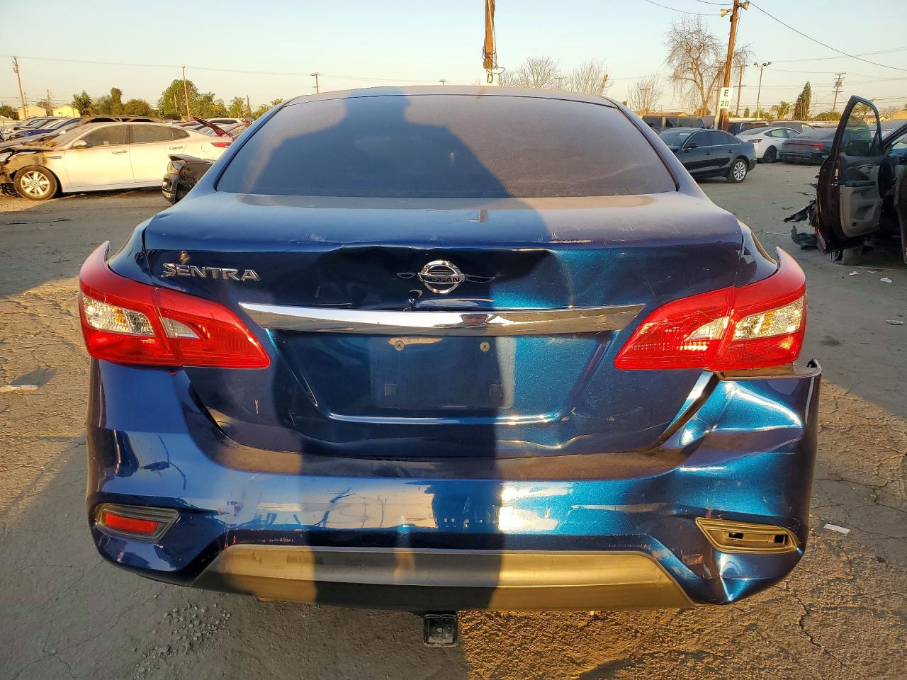 2019 NISSAN SENTRA S photo 16