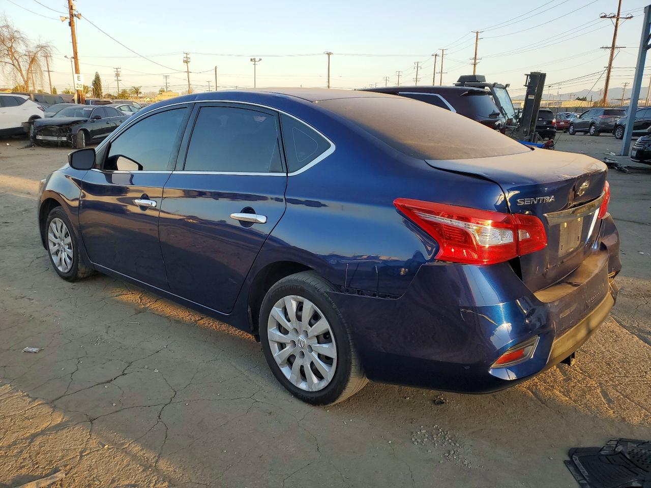 2019 NISSAN SENTRA S photo 4