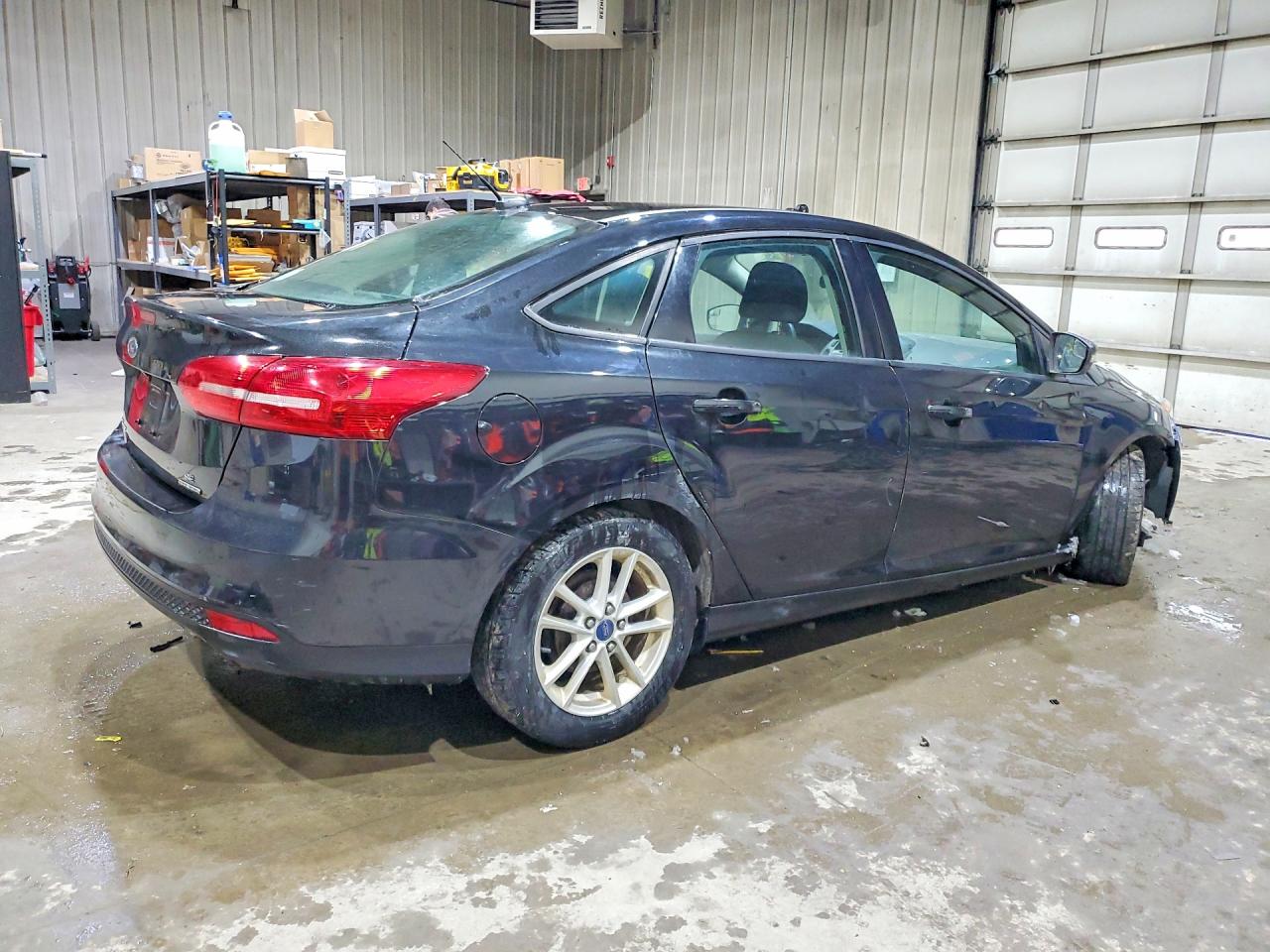 2015 FORD FOCUS SE photo 7