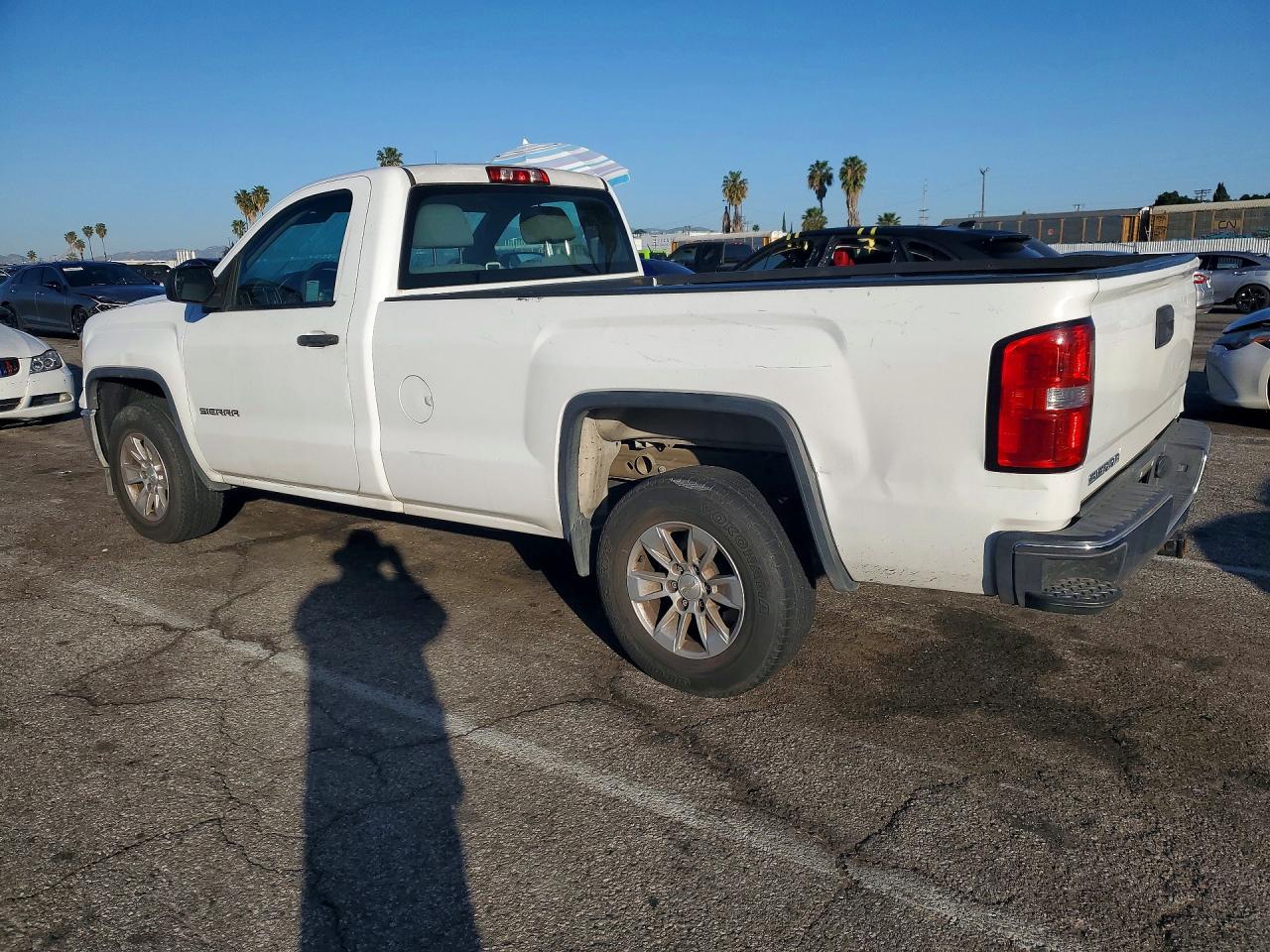 2014 GMC SIERRA C1500 photo 2