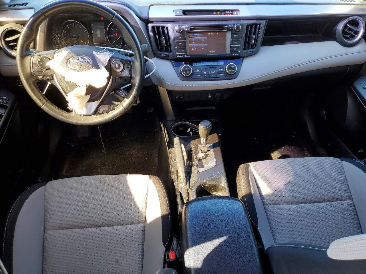 2017 TOYOTA RAV4 XLE photo 15