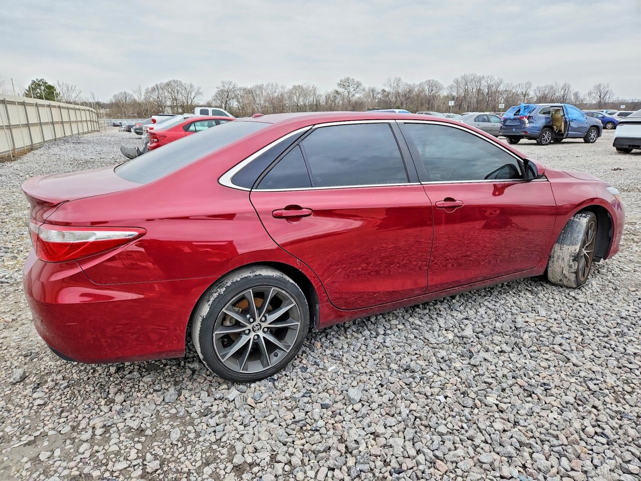 2015 TOYOTA CAMRY photo 5