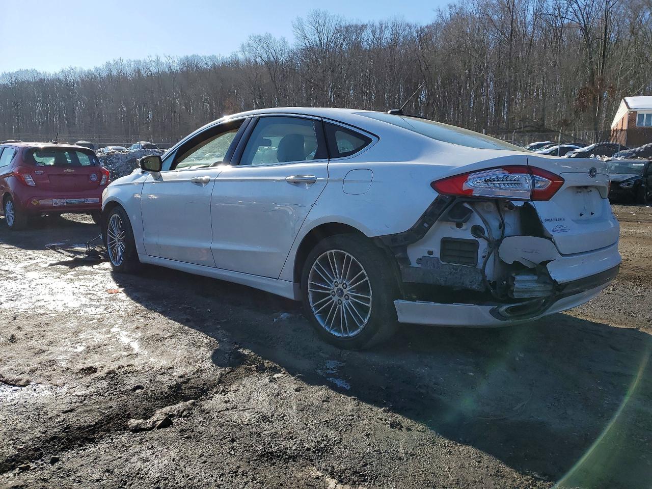 2015 FORD FUSION SE photo 2