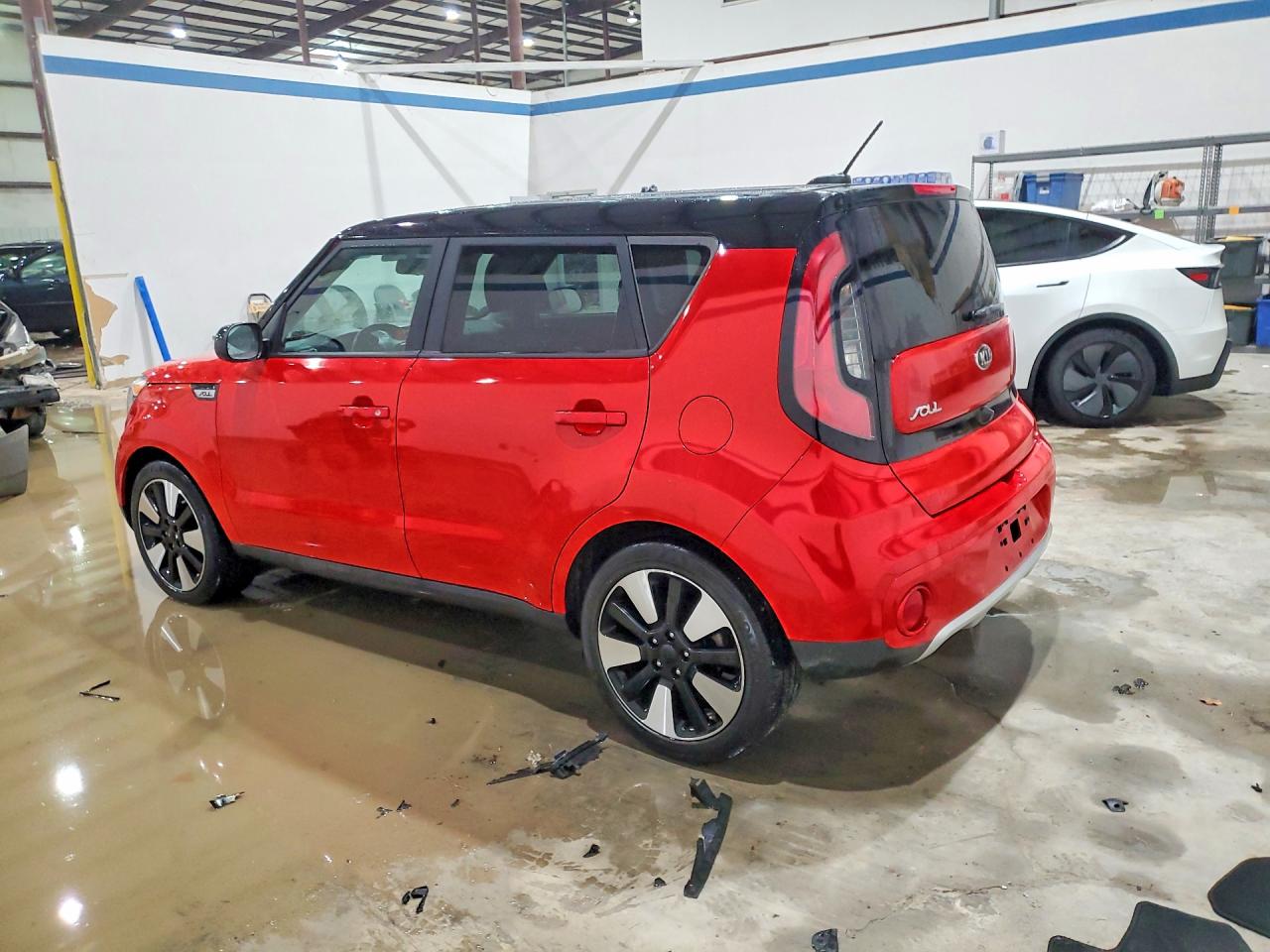 2018 KIA SOUL + photo 2