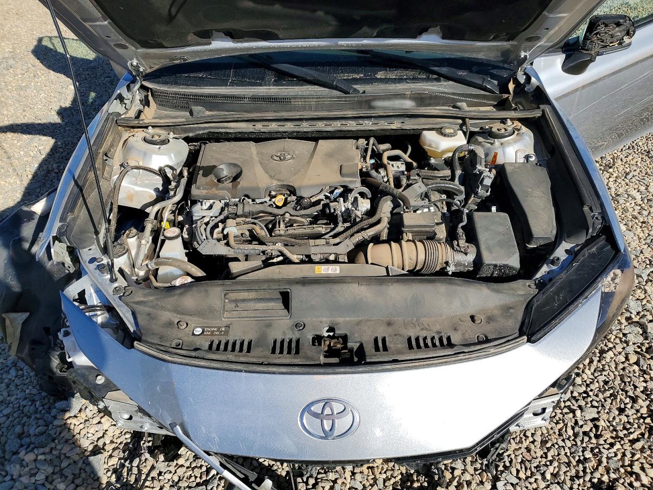 2025 TOYOTA CAMRY LE photo 11