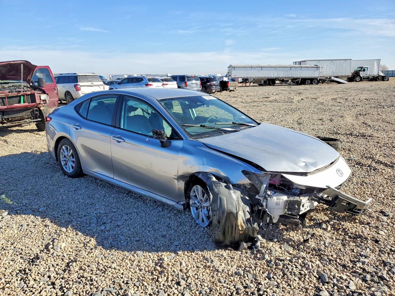 2025 TOYOTA CAMRY LE photo 4