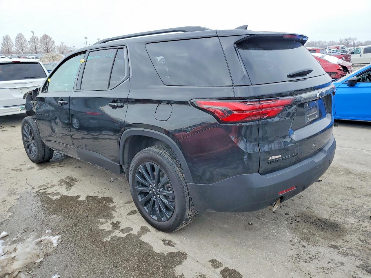 2023 CHEVROLET TRAVERSE RS photo 3