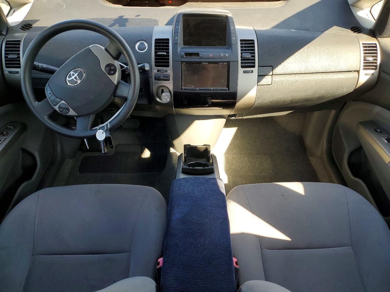 2008 TOYOTA PRIUS BASE photo 15