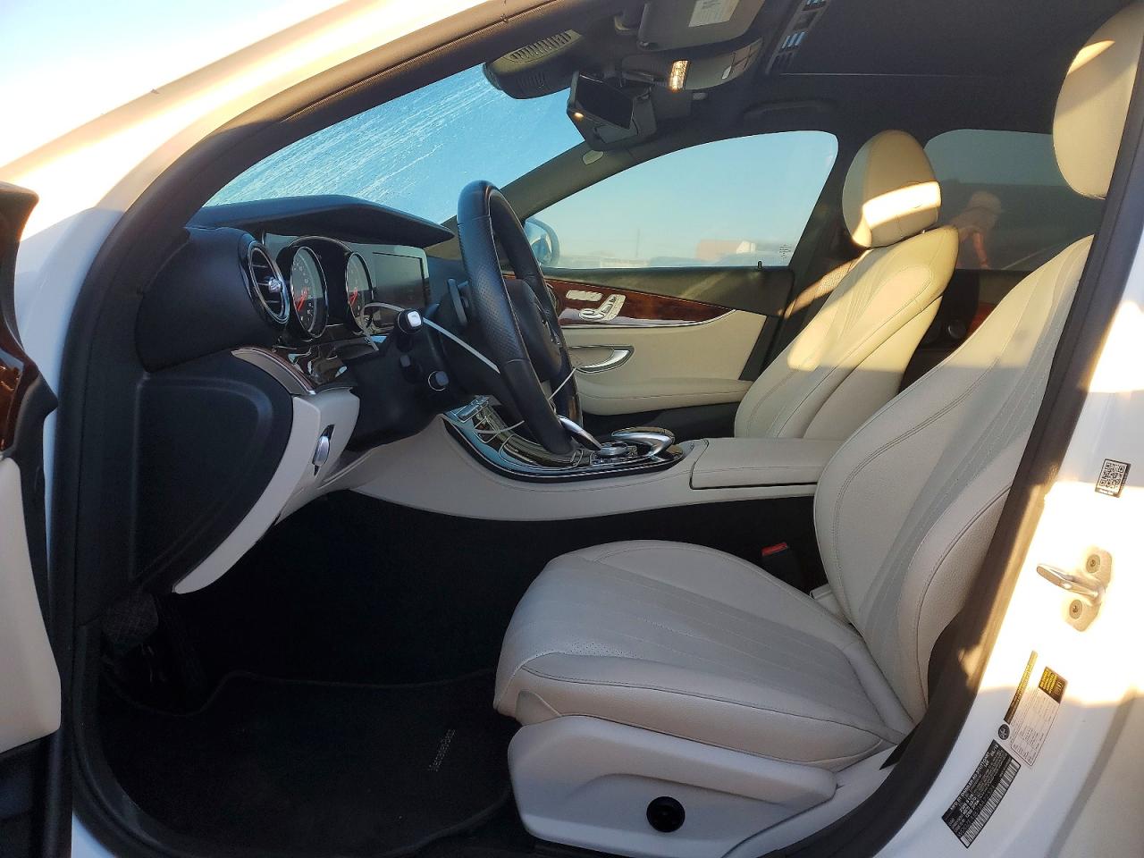 2018 MERCEDES-BENZ E 300 photo 7