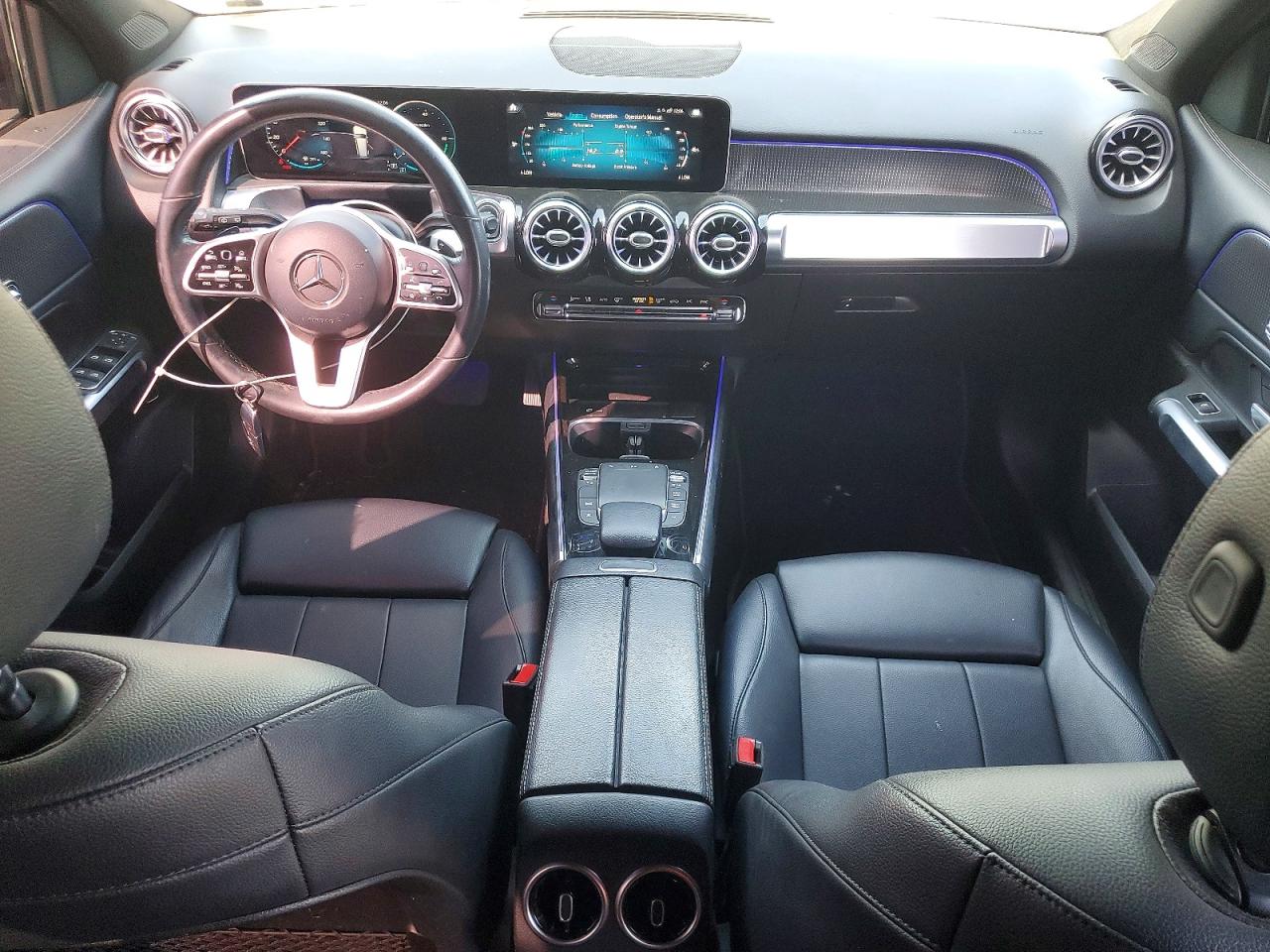 2021 MERCEDES-BENZ GLB 250 photo 8