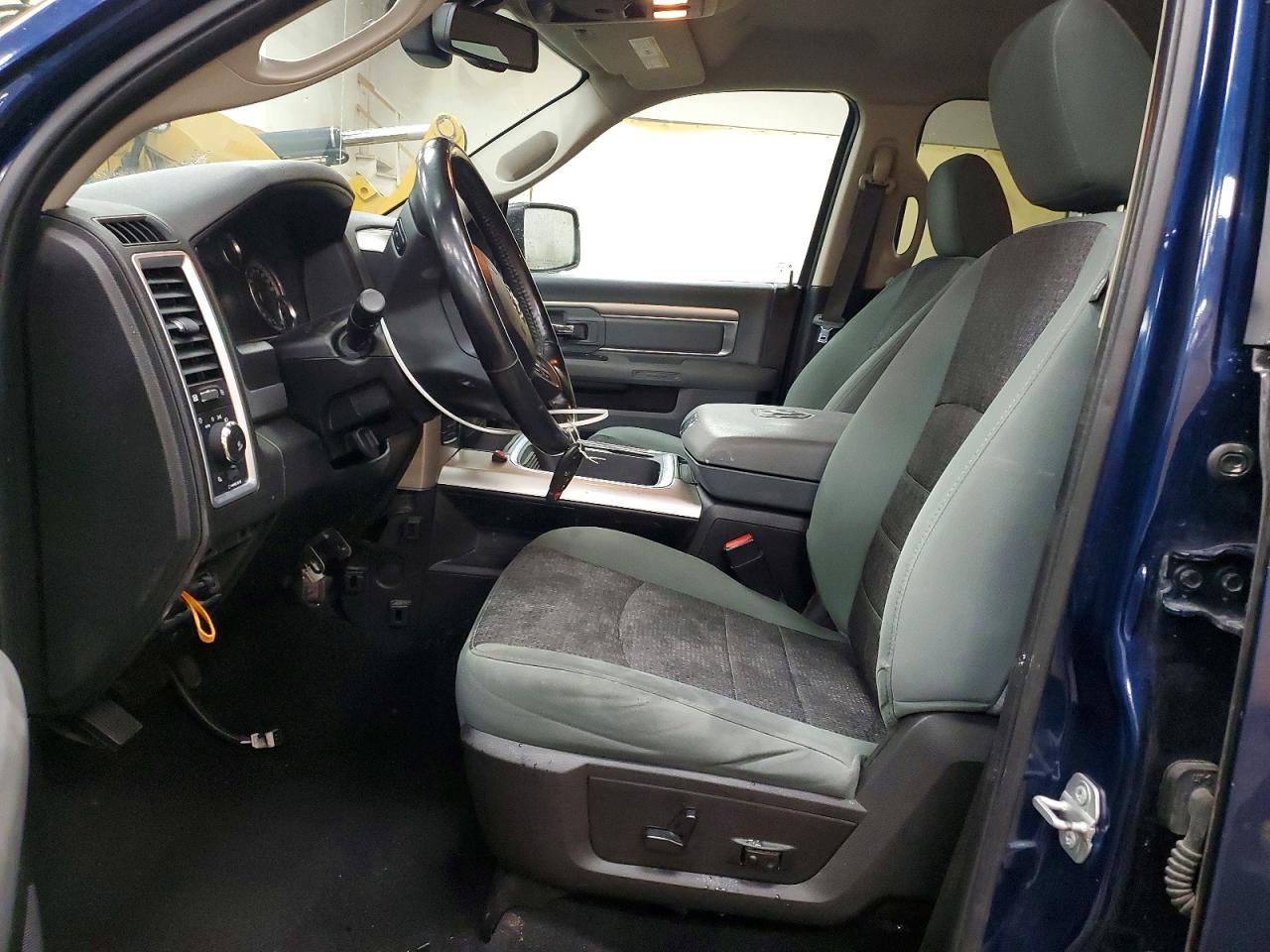 2019 RAM 1500 CLASSIC SLT photo 13