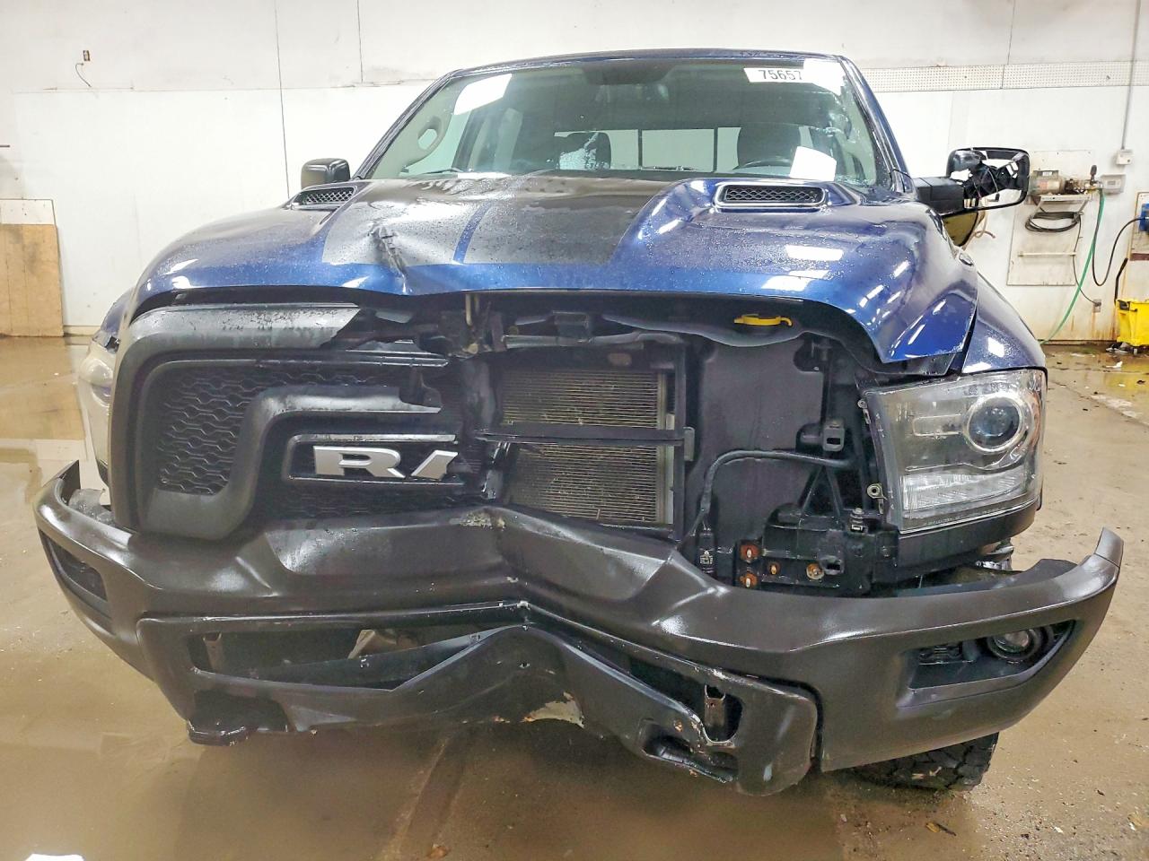 2019 RAM 1500 CLASSIC SLT photo 9
