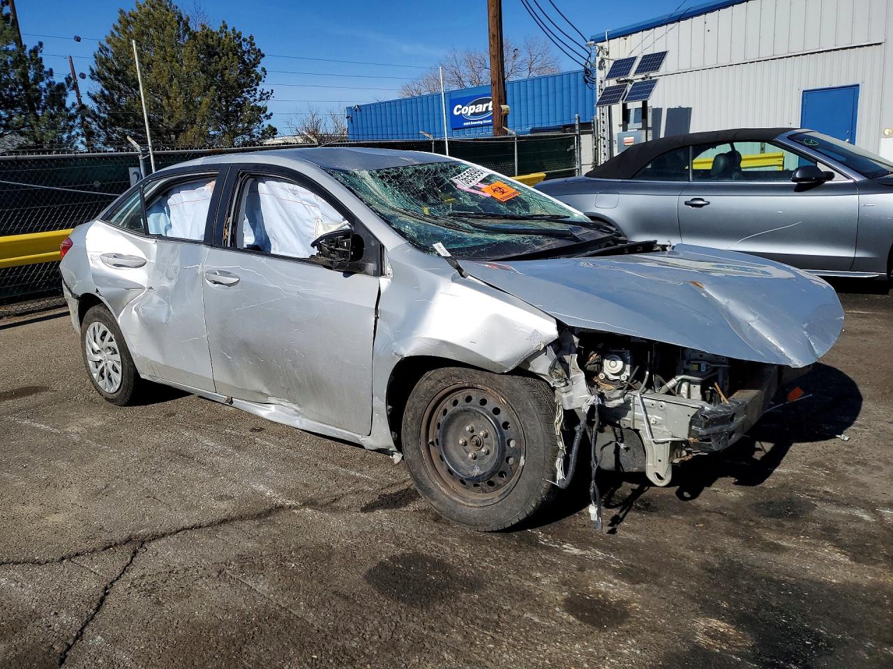 2018 TOYOTA COROLLA L photo 7