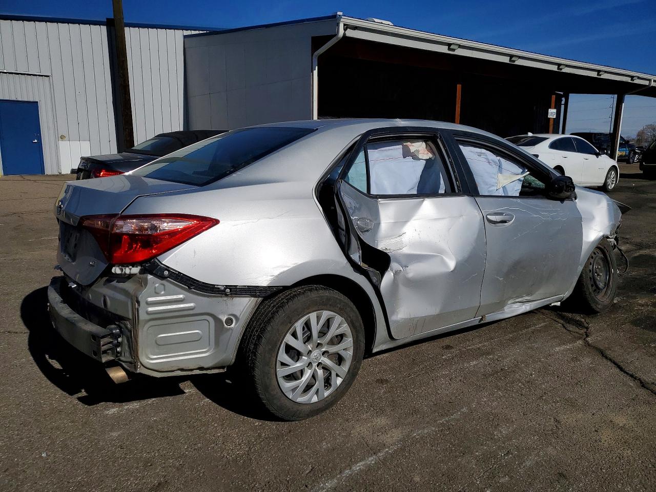 2018 TOYOTA COROLLA L photo 5